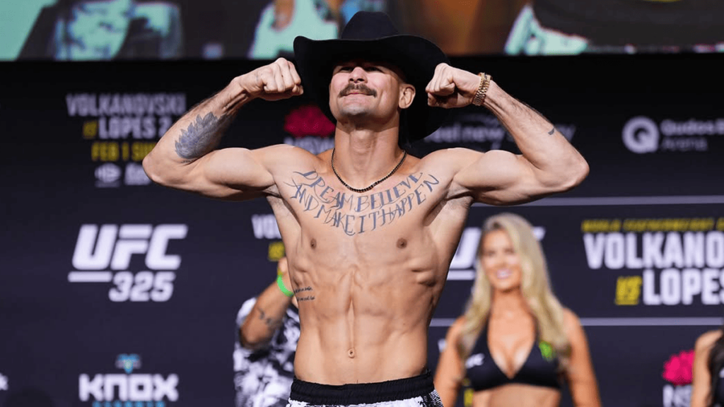 Diego Lopes a r&eacute;cemment perdu face &agrave; Alexander Volkanovski en main event de l'UFC 325 pour tenter de devenir champion. Sur deux d&eacute;faites face au N&eacute;o-Z&eacute;landais, Lopes pourrait monter de cat&eacute;gorie.