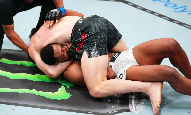 oumar-sy-d&eacute;faite-soumission-ion-cutelaba-ufc