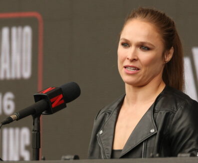 ronda-rousey-tacle-dana-white-ufc-maison-blanche