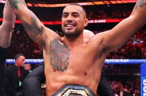 Carlos-Ulberg-victoire-r&eacute;action-blessure-KO-Jiri-prochazka-ufc-327-mma