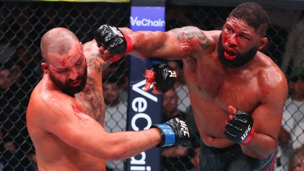 Curtis Blaydes r&eacute;v&egrave;le l&rsquo;&eacute;change improbable avec Josh Hokit &agrave; l&rsquo;h&ocirc;pital apr&egrave;s l&rsquo;UFC 327