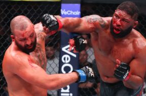 Curtis-Blaydes-discussions-hopital-Josh-Hokit-guerre-ufc-327-mma