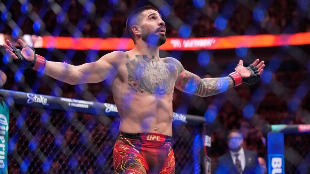 Ilia Topuria explique pourquoi il c&eacute;l&egrave;bre ses victoires avant m&ecirc;me le combat