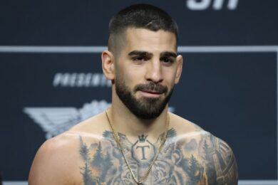 Ilia-Topuria-pr&eacute;vient-Justin-Gaethje-UFC-Maison-Blanche-KO-premier-round-Charles-Oliveira-ufc