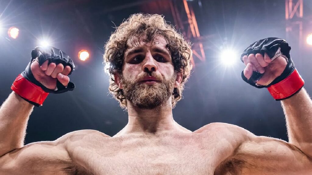 Matthieu Duclos r&eacute;agit &agrave; sa victoire apr&egrave;s la blessure de Ilian Bouafia