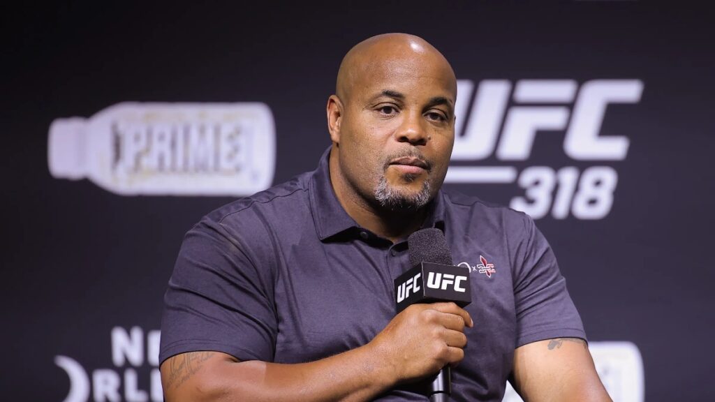 Daniel Cormier r&eacute;pond violemment &agrave; Nate Diaz suite &agrave; ses critiques : &ldquo; La v&eacute;rit&eacute;, c'est que tu es&hellip;&rdquo;