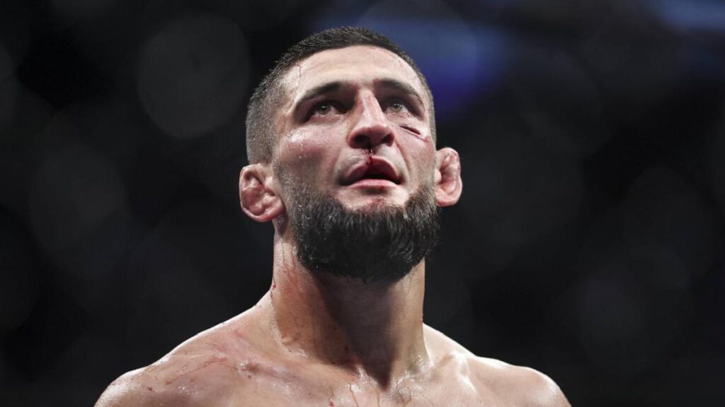 Khamzat Chimaev fait une r&eacute;v&eacute;lation surprenante sur ses revenus : &ldquo;Je gagne&hellip;&rdquo;