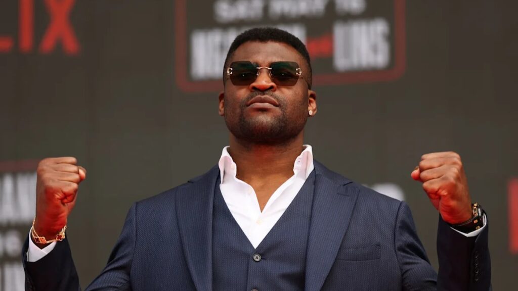 Le prochain combat de Francis Ngannou peut-&ecirc;tre d&eacute;j&agrave; pr&ecirc;t : l&rsquo;homme plus terrifiant du monde veut l&rsquo;affronter