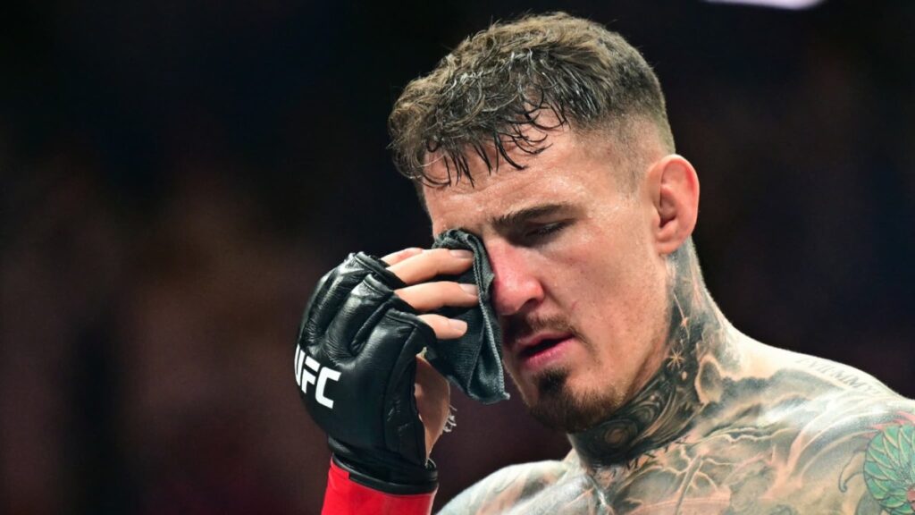 Le champion Tom Aspinall de retour à l’entraînement après son opération à l’oeil