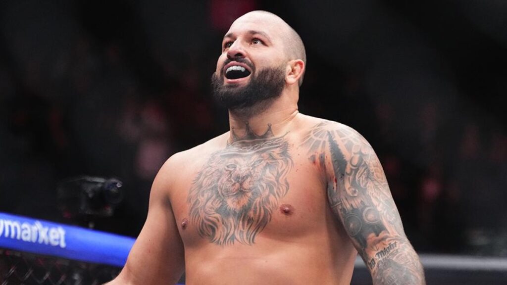 Chael Sonnen voit Josh Hokit champion du monde poids lourd avant la fin de l’année