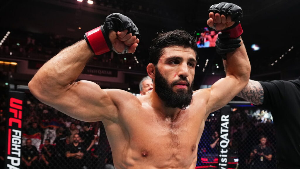 arman-tsarukyan-descente-featherweight-kamaru-usman-ufc