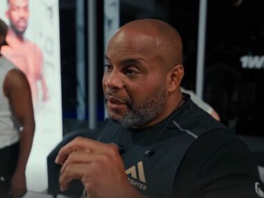 daniel-cormier-clash-jon-jones