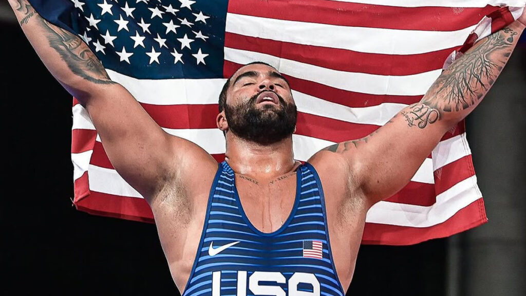 L'UFC a annonc&eacute; hier soir la signature de Gable Steveson. M&eacute;daill&eacute; olympique en lutte, l'homme de 25 ans fera ses d&eacute;buts &agrave; l'UFC 329.