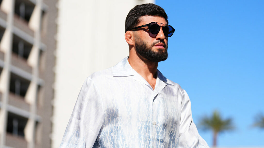 ilia-topuria-clash-arman-tsarukyan-train-de-vie-ufc