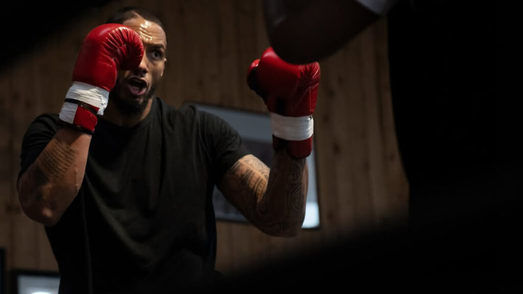 Tony Yoka affronte Lawrence Okolie samedi prochain &agrave; l'Adidas Arena. Avec la ceinture WBC silver des poids lourds ne jeu, le Fran&ccedil;ais est &agrave; quelques pas de sa redemption. Mais peut-il vraiment sortir vainqueur ?