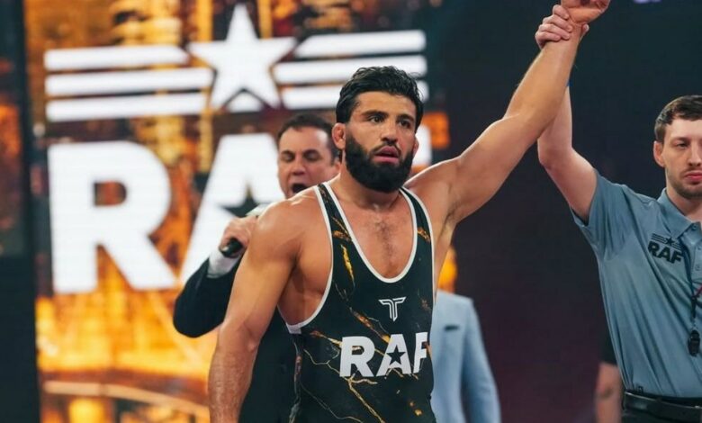 Arman-Tsarukyan-UFC-MMA