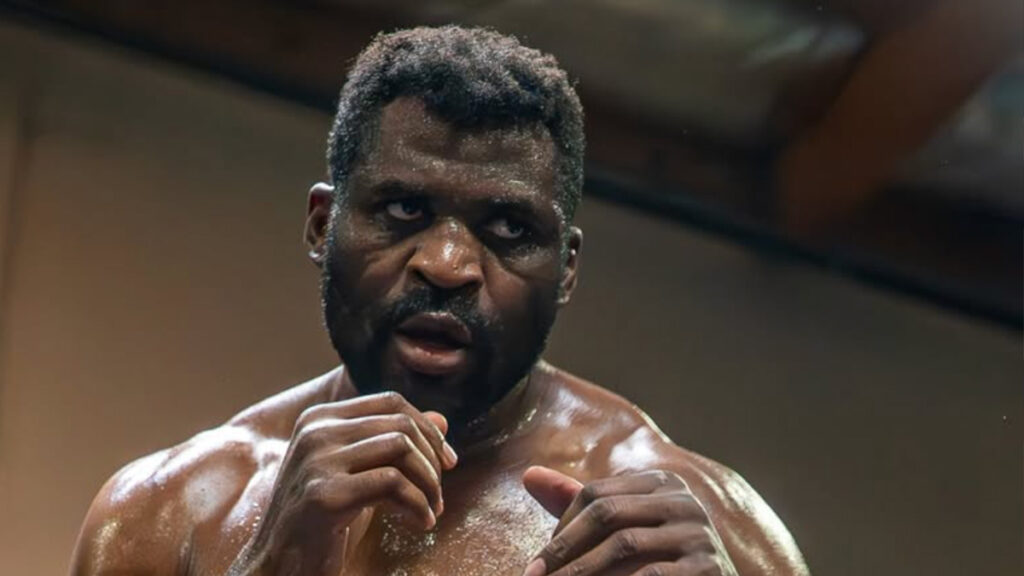 Francis Ngannou met en garde Philipe Lins avant son combat sur Netflix