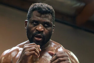 Francis-Ngannou-met-en-garde-Lins-Netflix-mma