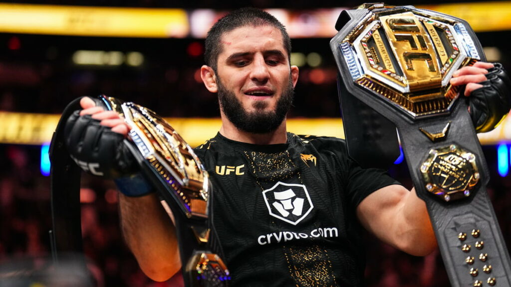 Chael Sonnen cash sur la hype autour des combats d&rsquo;Islam Makhachev