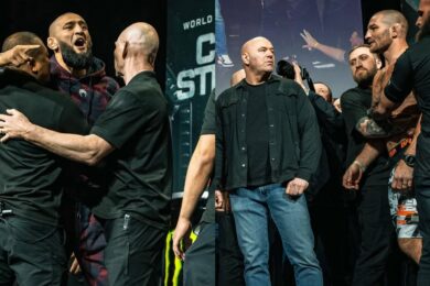 Khamzat-Chimaev-Sean-Strickland-UFC-MMA(1)