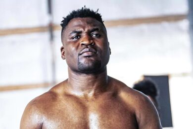adversaire-francis-ngannou-met-en-garde