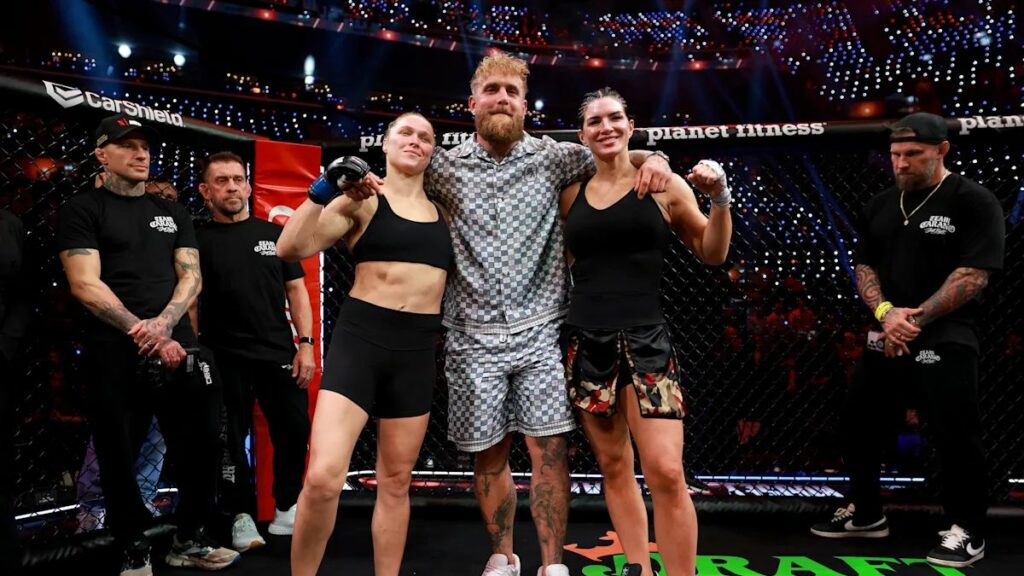 Daniel Cormier critique l&rsquo;&eacute;v&eacute;nement du MVP MMA 1