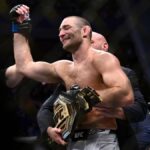 Le coach de Sean Strickland révèle comment un accident lui a permis de décrocher sa ceinture Le coach de Sean Strickland révèle comment son accident de moto a permis son retour en forme actuel