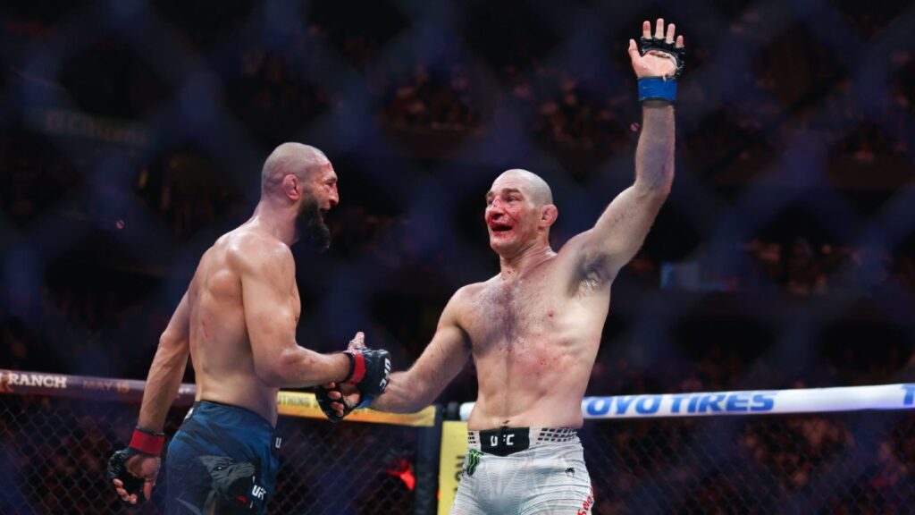 Sean Strickland r&eacute;v&egrave;le que l'altercation avec Khamzat &eacute;tait fausse