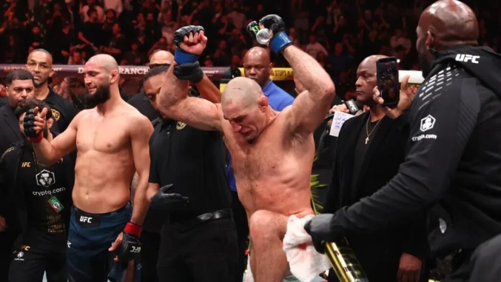 Kamaru Usman réagit à la défaite de Khamzat Chimaev : « Il y a maintenant une stratégie claire… »