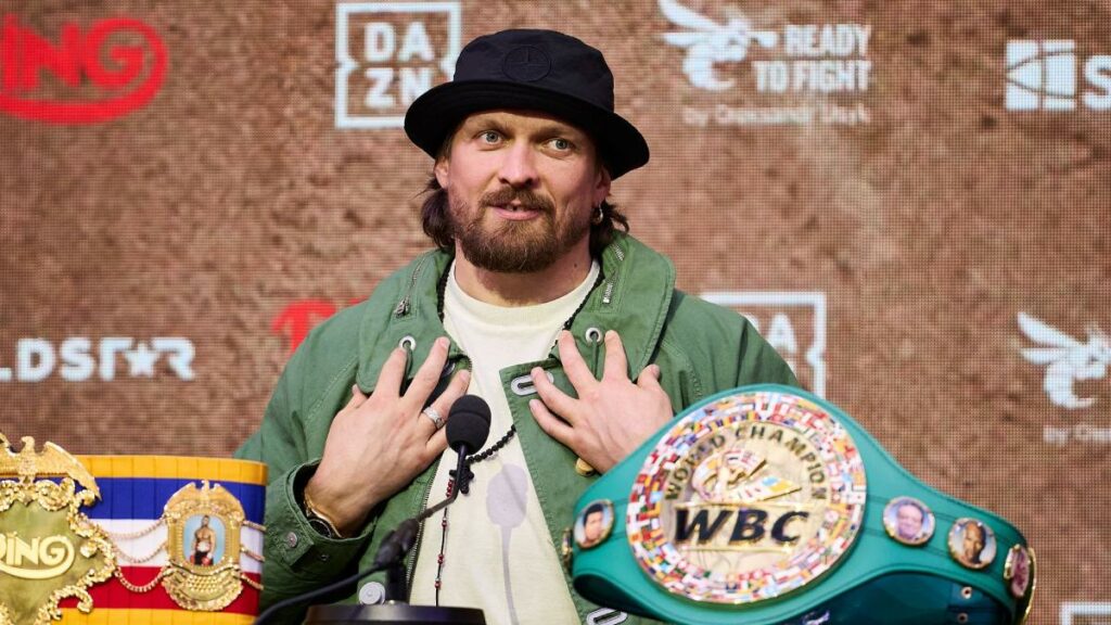 Oleksandr Usyk dévoile son GOAT du MMA et de la Boxe