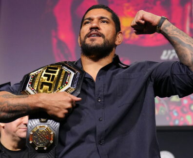 alex-pereira-physique-georges-st-pierre-ufc