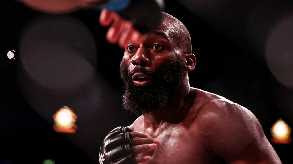 cedric-doumbe-reagit-victoire-strickland-ufc-328