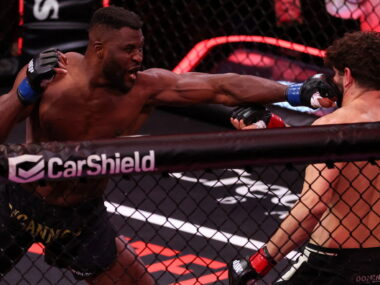 francis-ngannou-ko-philipe-lins-mvp-mma-netflix