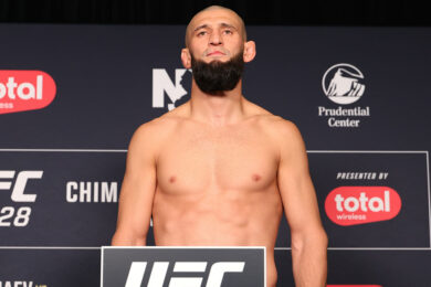 khamzat-chimaev-pes&eacute;e-ufc-328