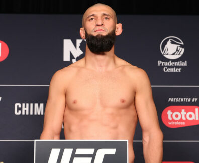 khamzat-chimaev-pes&eacute;e-ufc-328