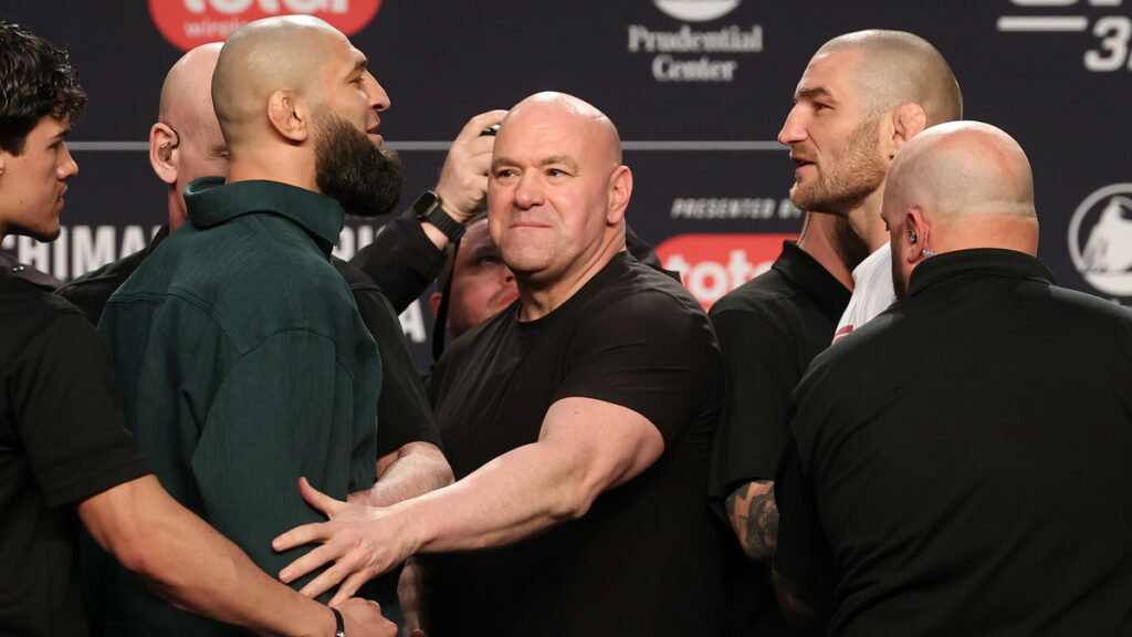 khamzat-chimaev-vs-sean-strickland-face-off-tendu-ufc-328