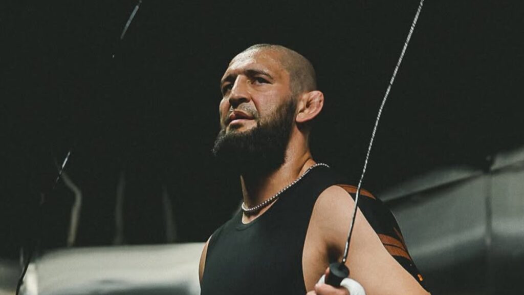 Les coupables du cutting de Chimaev auraient coûté une ceinture à un autre combattant avant l'UFC 328