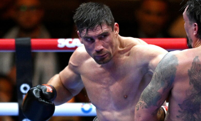 rico-verhoeven-oleksandr-usyk-boxe-reclamation