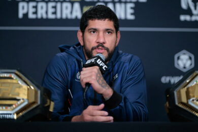 alex-pereira-previent-ciryl-gane-eye-poke-ufc
