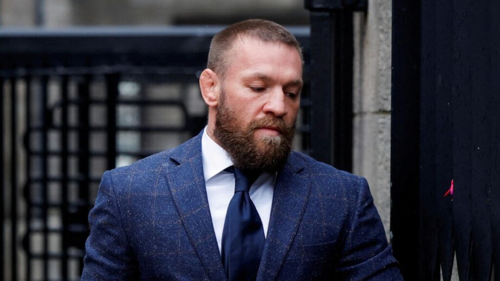 À l’approche de son combat contre Max Holloway, Conor McGregor revient sur les erreurs qui ont failli lui coûter sa carrière
