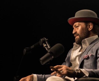 conor-mcgregor-affirme-ufc-ne-paie-pas-assez-retour-max-holloway