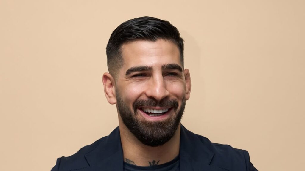 Ilia Topuria surprend tout le monde en nommant le meilleur boxeur de l&rsquo;UFC