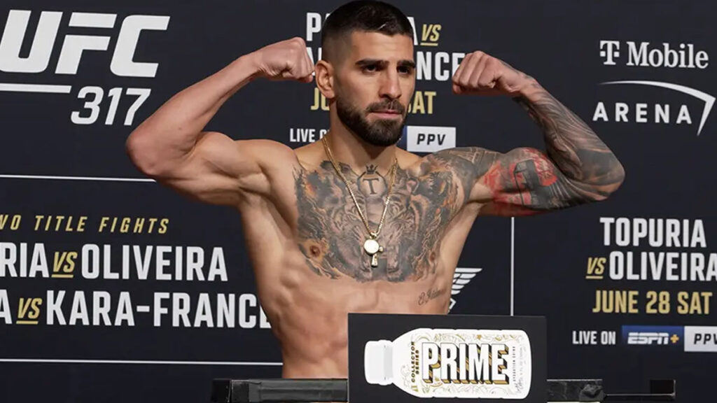 Ilia Topuria affronte Justin Gaethje en main event de l'UFC Maison Blanche. Avec la ceinture des poids légers en jeu, l'Espagnol semble particulièrement confiant et veut en finir rapidement.