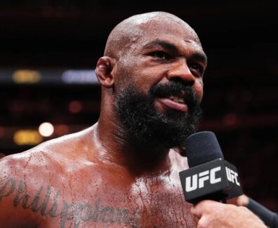 jon-jones-donne-un-conseil-pr&eacute;cieux-dustin-poirier-arrestation