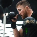 Justin Gaethje affirme avoir un plan parfait pour faire tomber Ilia Topuria à l'UFC Maison-Blanche : "J'ai l'un des meilleurs..." Justin Gaethje affirme avoir un plan parfait pour faire tomber Ilia Topuria à la Maison Blanche : "J'ai l'un des meilleurs..."