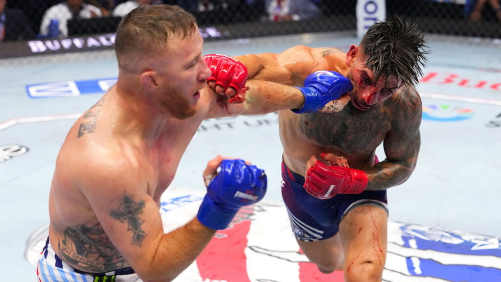 justin-gaethje-bat-ilia-topuria-tko-ufc