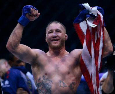 justin-gaethje-bat-ilia-topuria-tko-ufc