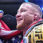 Kamaru Usman réagit à la victoire de Justin Gaethje : "C'est le plus grand..." Kamaru Usman réagit à la victoire de Justin Gaethje : "C'est le plus grand..."