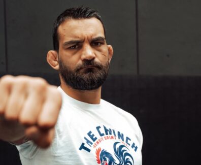 le-coach-benoit-saint-denis-balance-pr&eacute;paration-approche-combat-paddy-pimblett