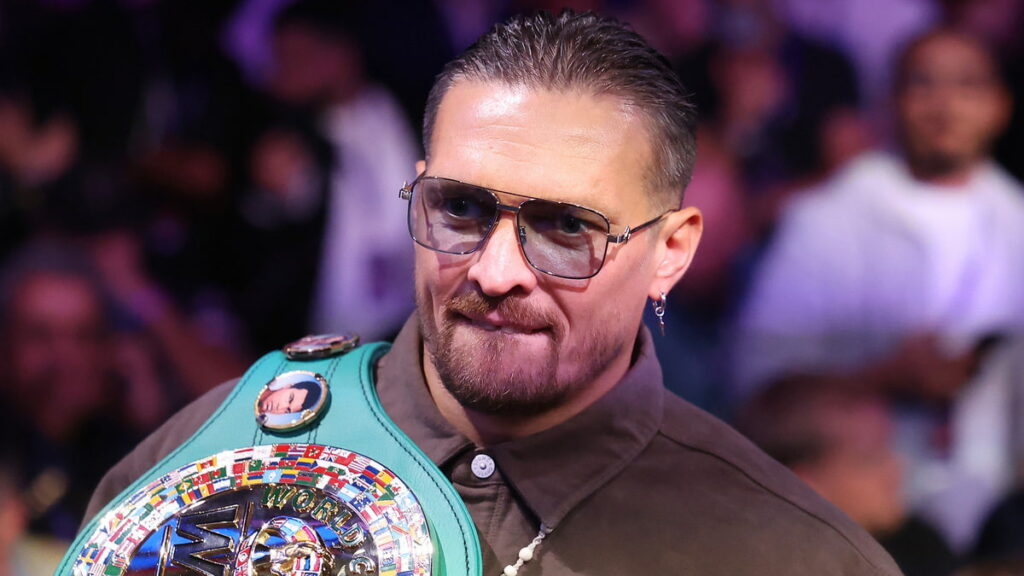 oleksandr-usyk-abandonne-ceintures-boxe